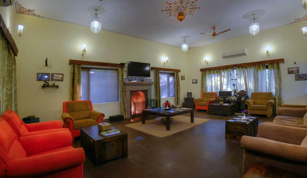 Kānha Courtyard House酒店 外观 照片