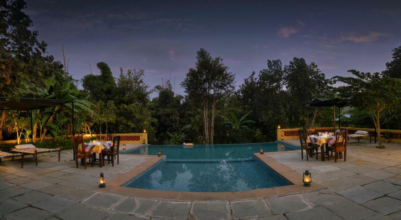 Kānha Courtyard House酒店 外观 照片
